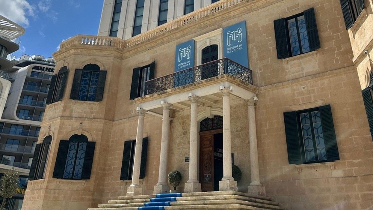 Smeetz Museum of Illusions Malta entrance