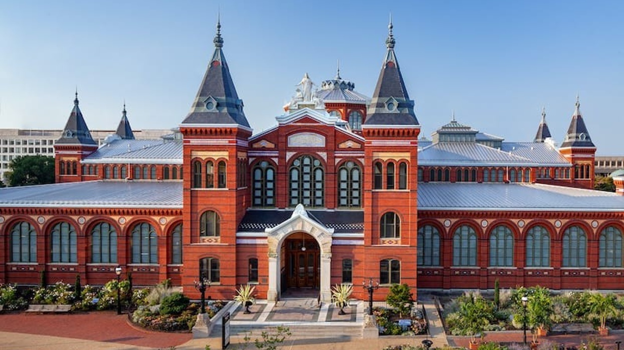 smithsonian arts industries building