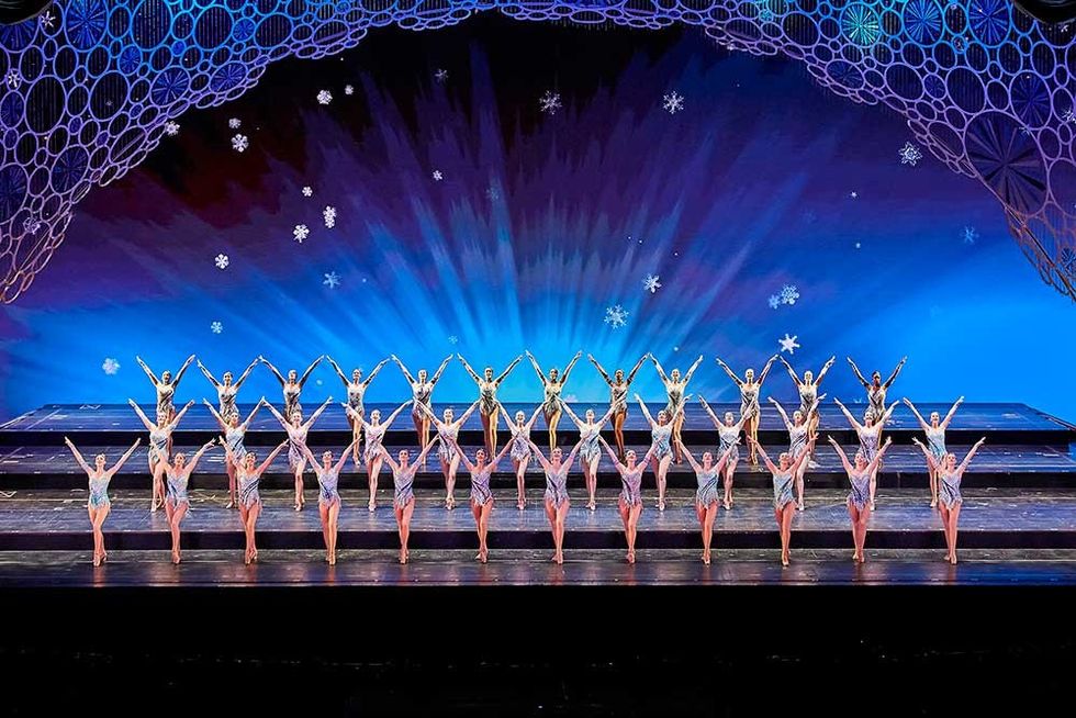 snow dancers madison square garden radio city music hall obscura digital New York at Christmas spectacular