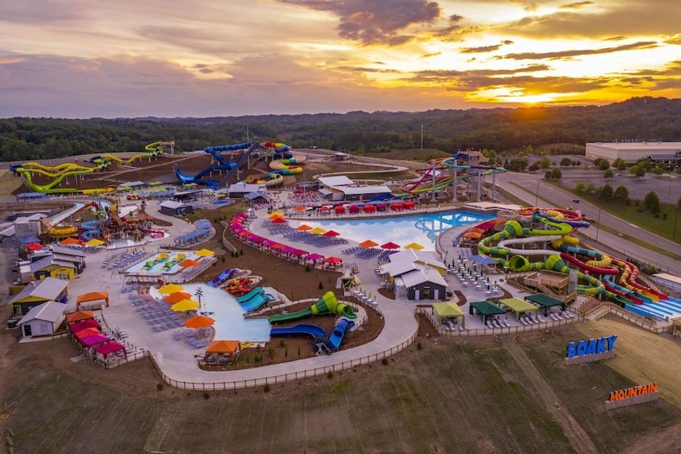 Soaky Mountain Waterpark