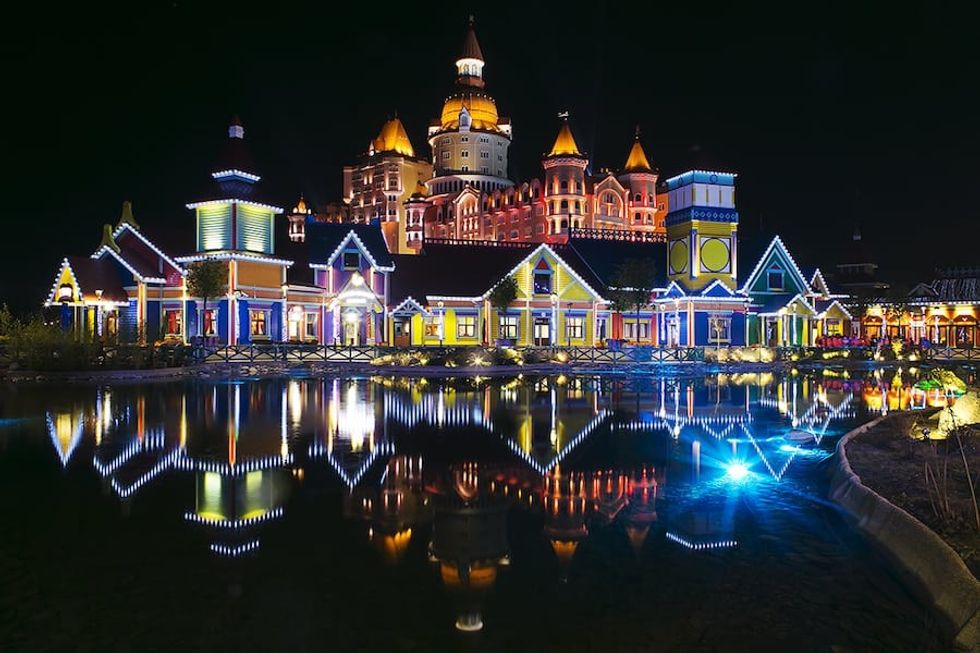 Sochi Park night COVID 19 Russian attractions