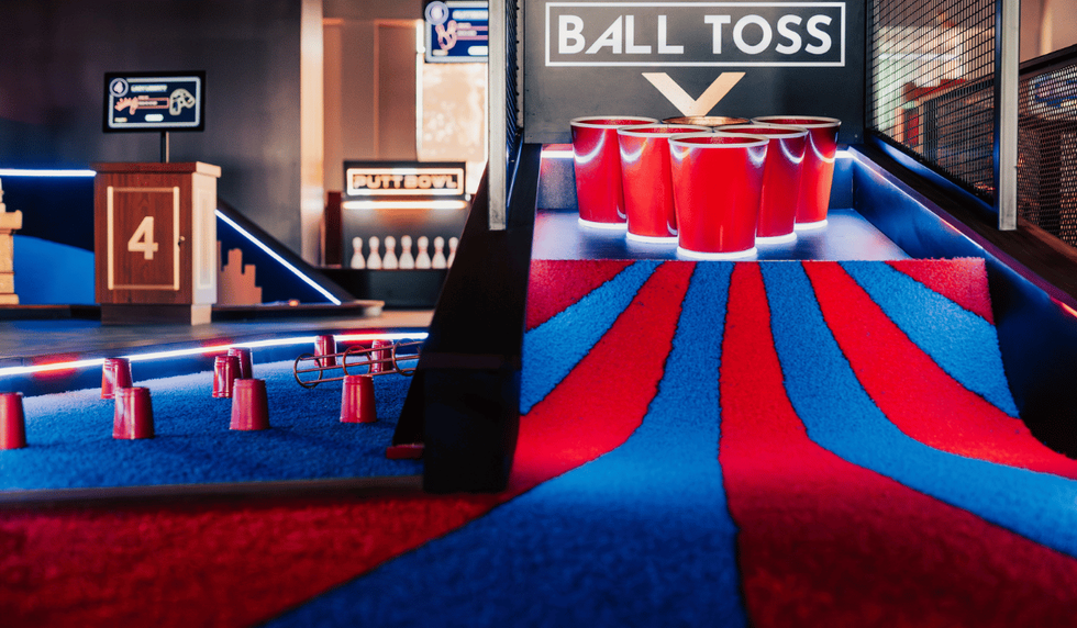 solo cup themed indoor mini golf hole by greenspan
