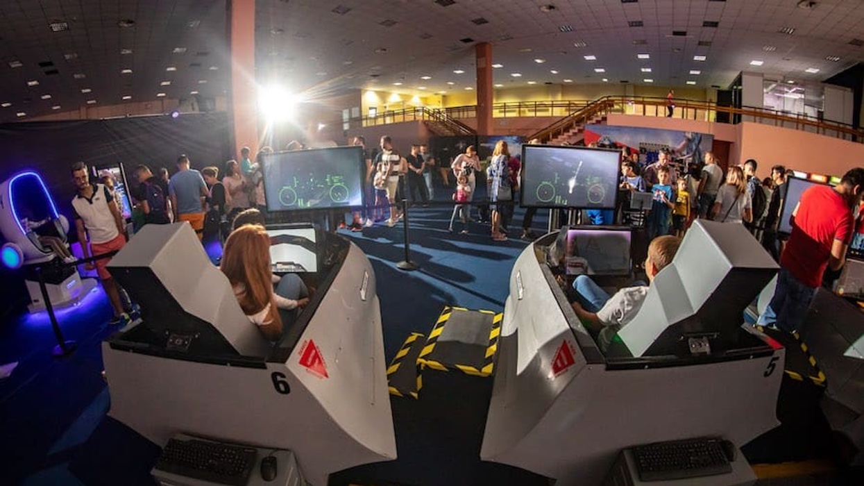 Space Adventure the interactive simulators world touring exhibitions