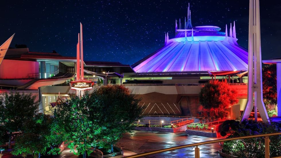 space mountain disneyland