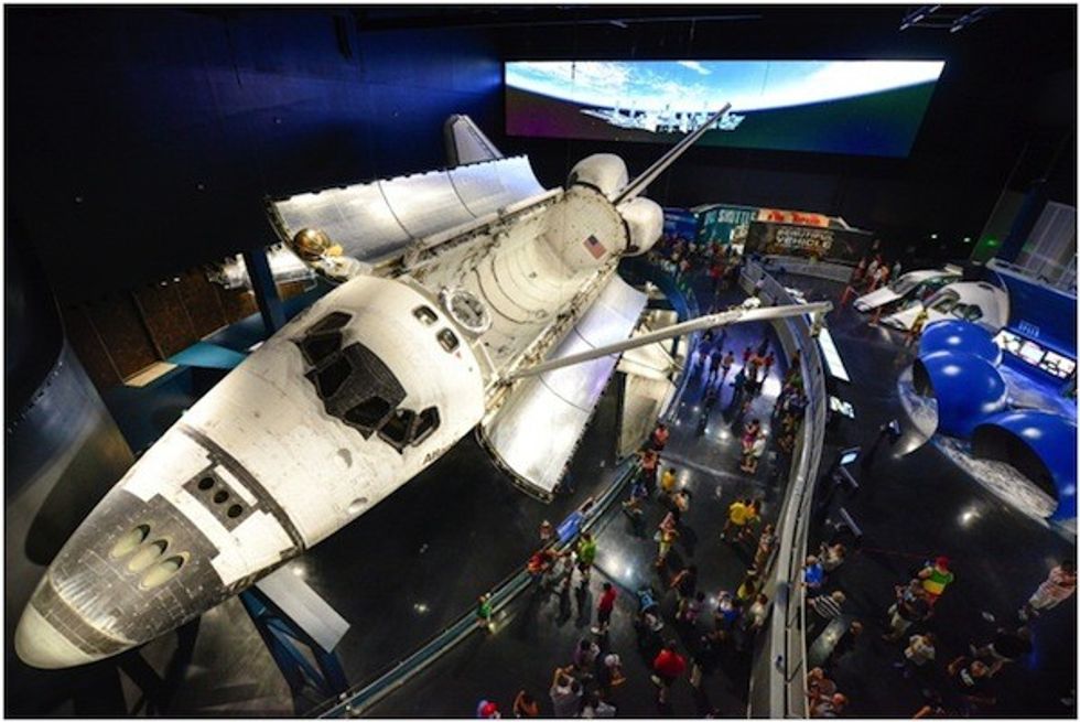 space shuttle at kennedy space centre visitor complex