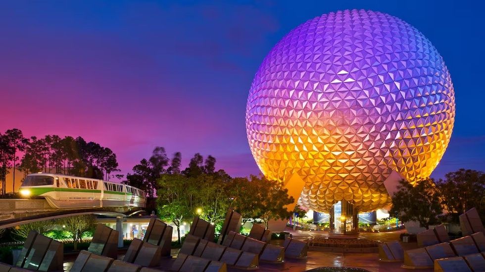 spaceship-earth