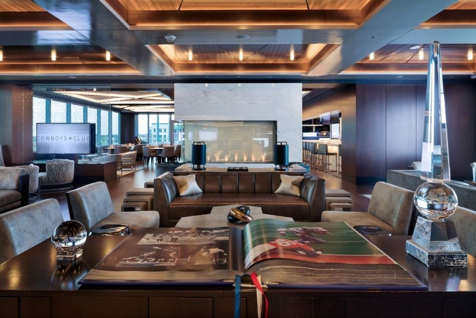 Squint/Opera Ben Townsend on transforming venues ICRAVE created the interior and lighting design for the Cowboys Club at AT&T Stadium