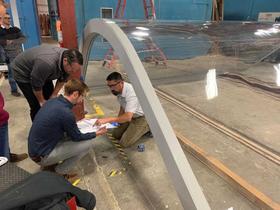 St Louis Aquarium at Union Station measuring acrylic panels