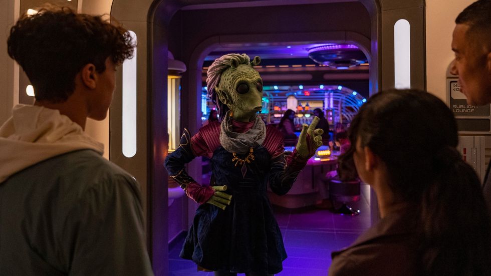 star wars creature at Galactric Starcruiser