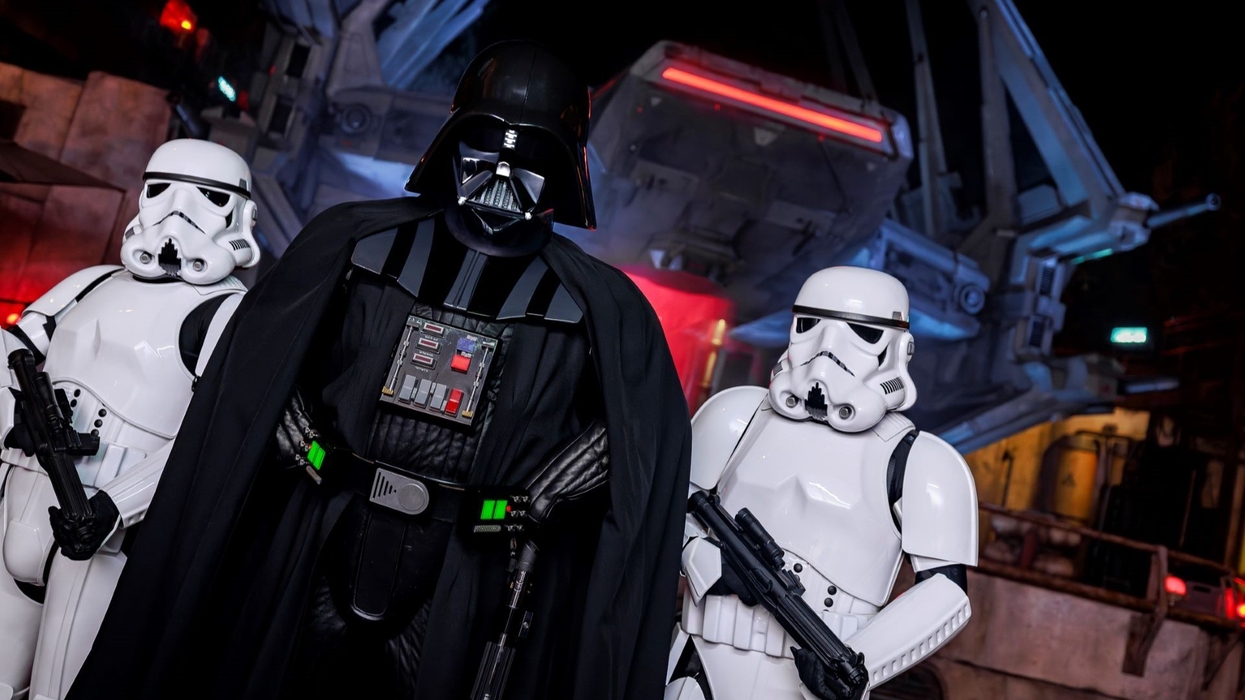 star wars galaxys edge darth vader
