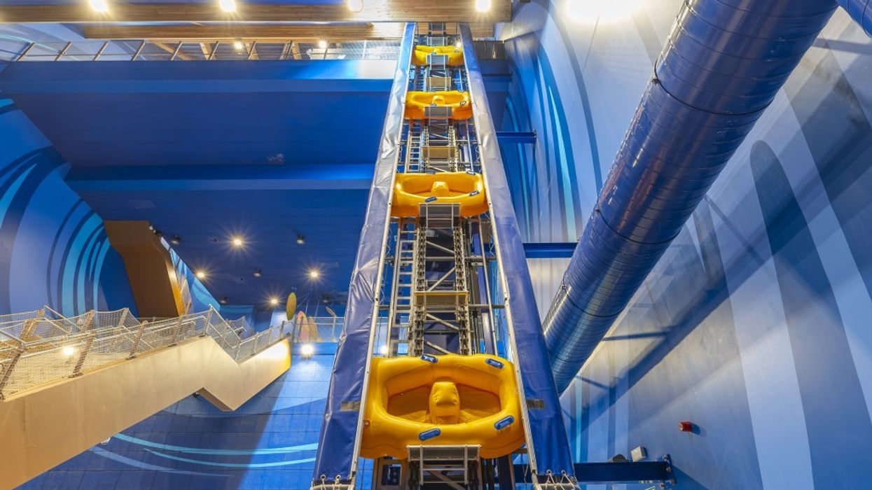 Sunkid retrofits vertical raft return conveyor Aqualibi