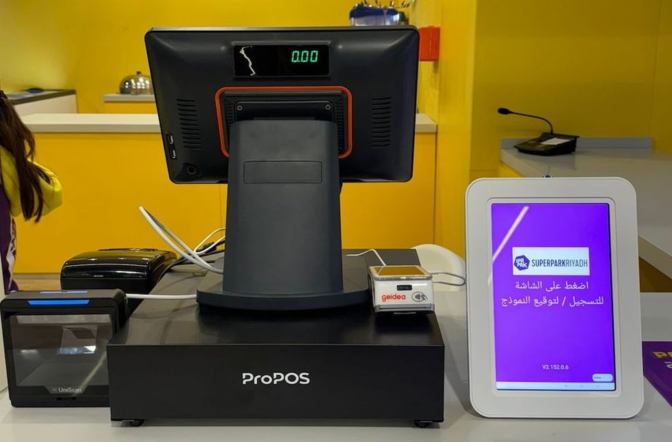 Super-Park-KSA-Semnox-POS-Terminal-Digital-Waiver