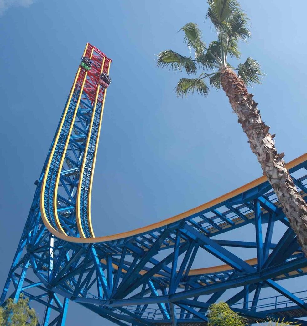 Superman- Escape from Krypton Six Flags Magic Mountain