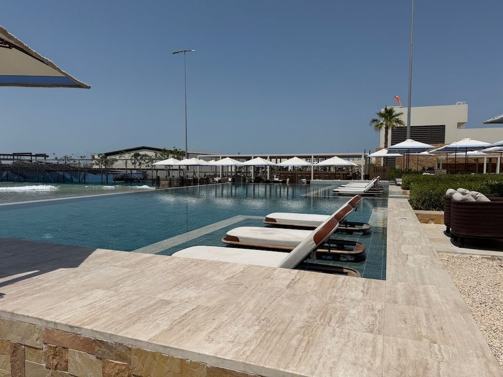 Surf Abu Dhabi NEO