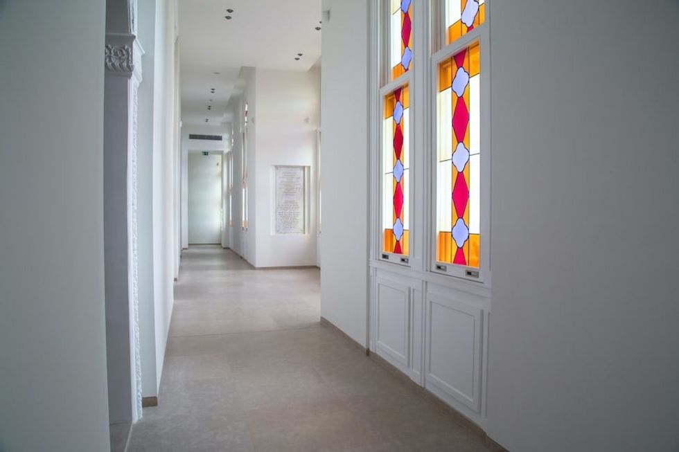 Sursock hallway before blast