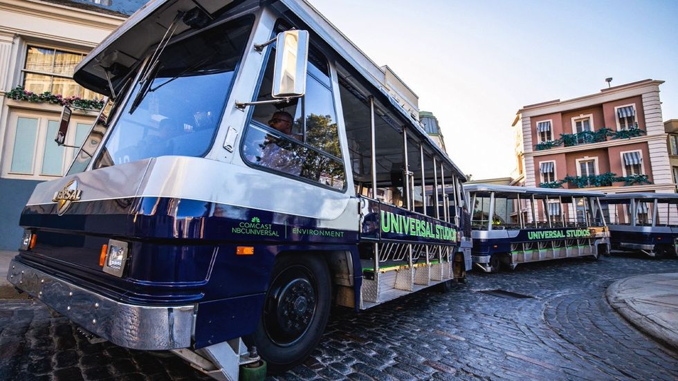 sustainability trends universal studios hollywood electric trams