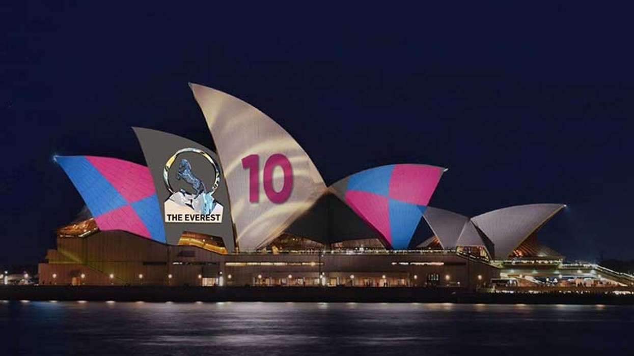 Sydney Opera house projection mapping advertising