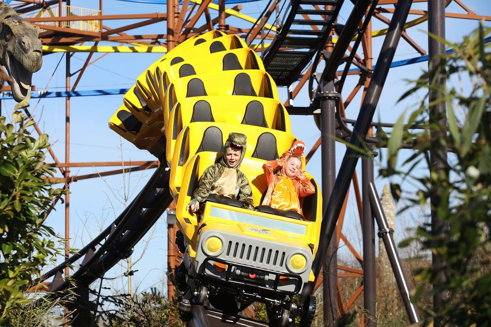 tayto park dino dash coaster