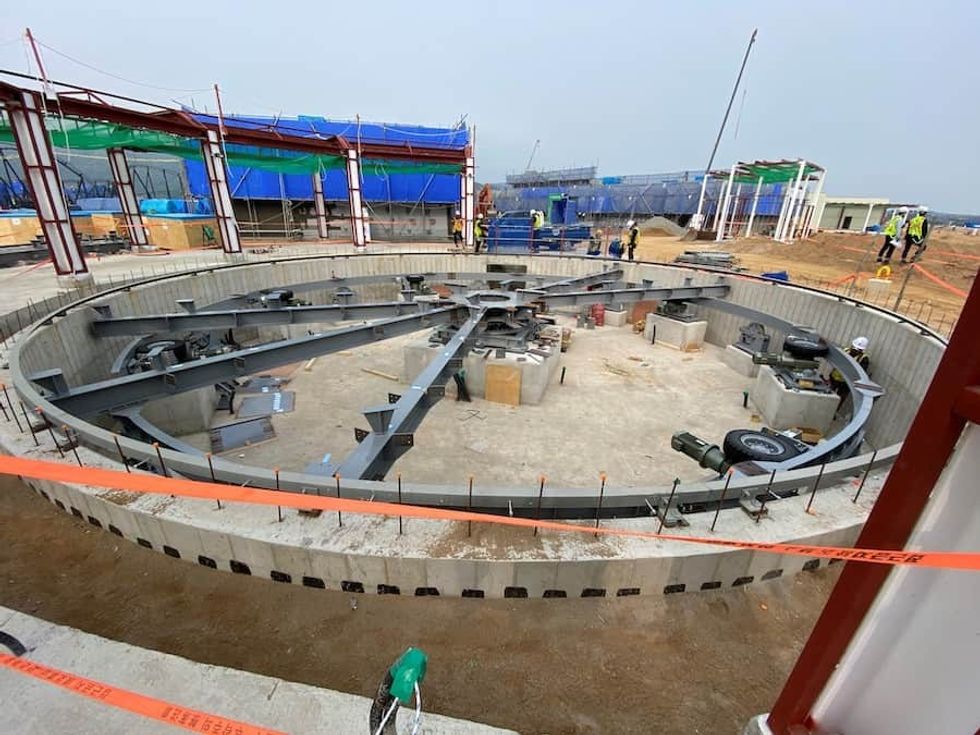 Tea Cup ride installation in Bricktopia