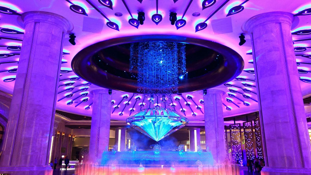 TEA Honours Entertainment Design Corporation's Founder and Chairman, Jeremy Railton, with Buzz Price Thea Award