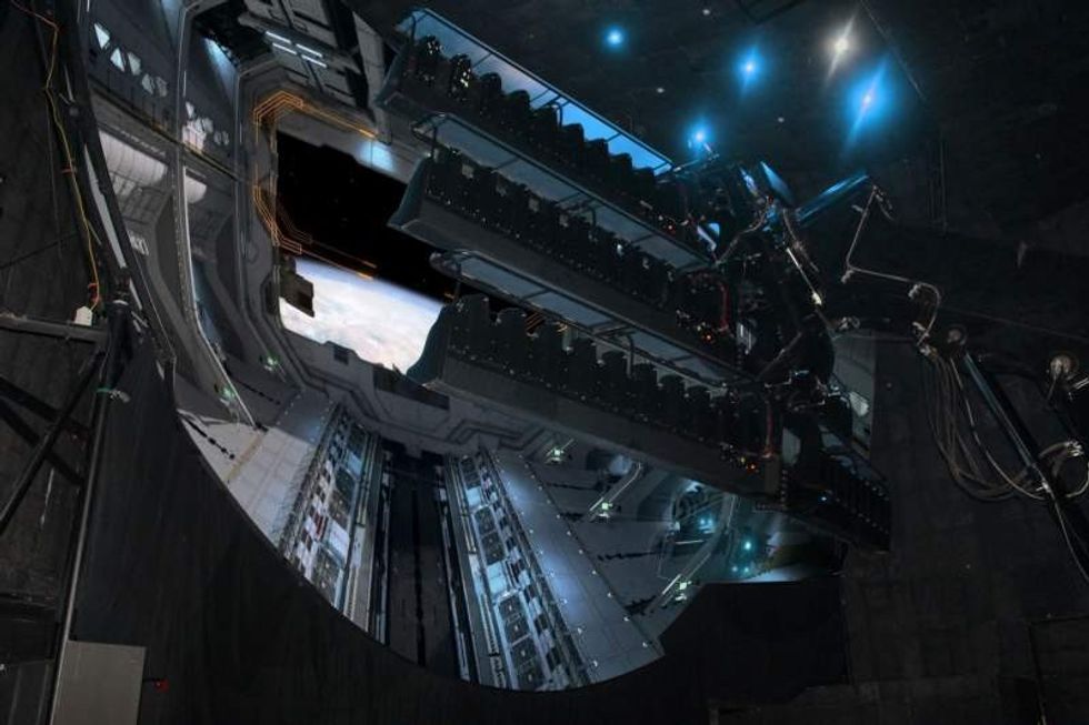 tech know-how behind Mission Interstellar dark ride