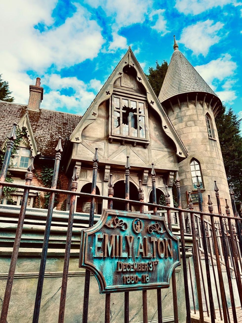 The Curse at Alton Manor facade