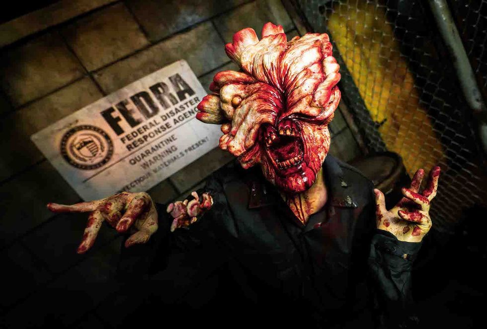 the last of us halloween horror nights innovation in thrills