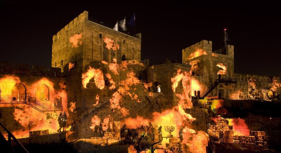 The Night Spectacular Tower of David Museum - The destruction of the 2nd Temple - CREDIT Amit Geron