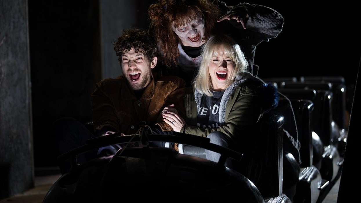 The Walking Dead - The Ride at Thorpe Park Resort charges mobile phones with screams
