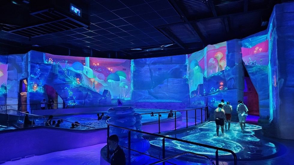 theming aquascope universal rocks