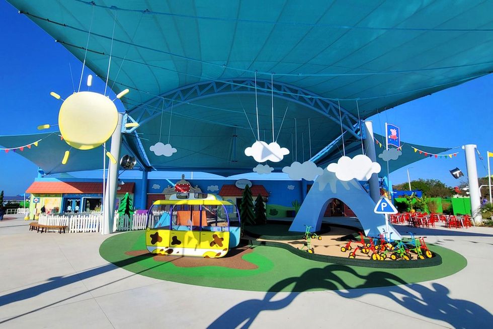 theming at Peppa Pig Theme Park by A&ES