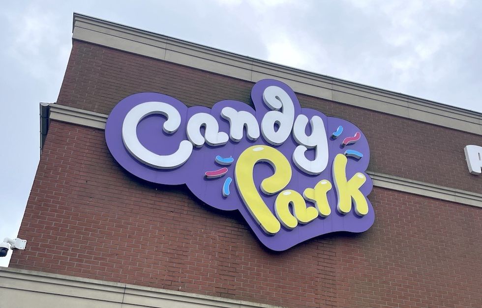 This inflatable park next to Ptak Outlet served as the test bed for Mandoria