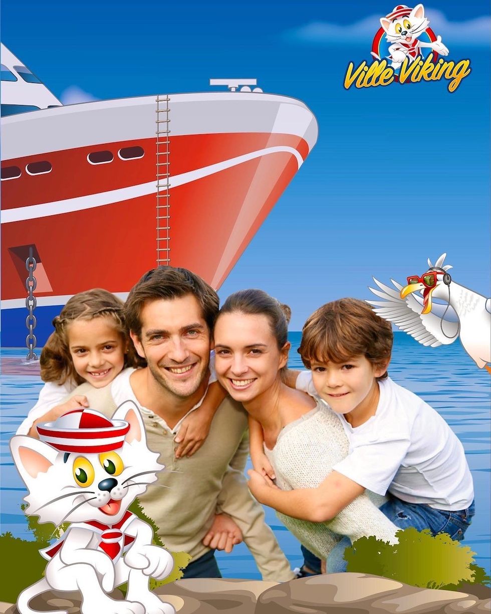 ThisPlays family photo cruise ship