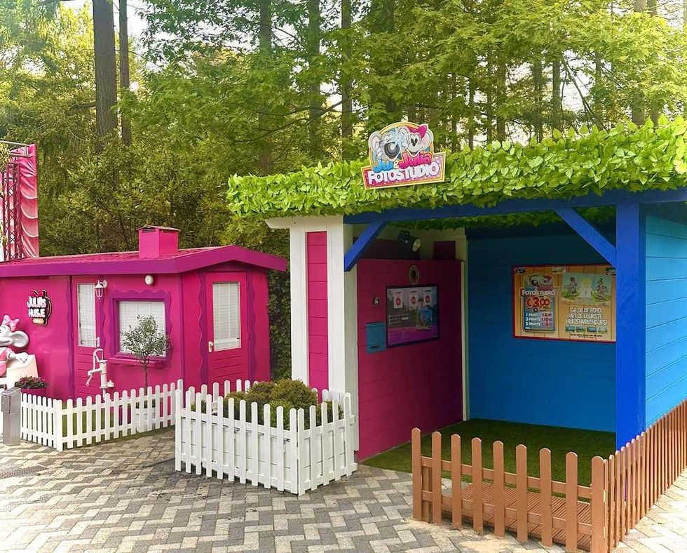 ThisPlays photo studio