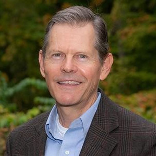 Thomas Schmid headshot