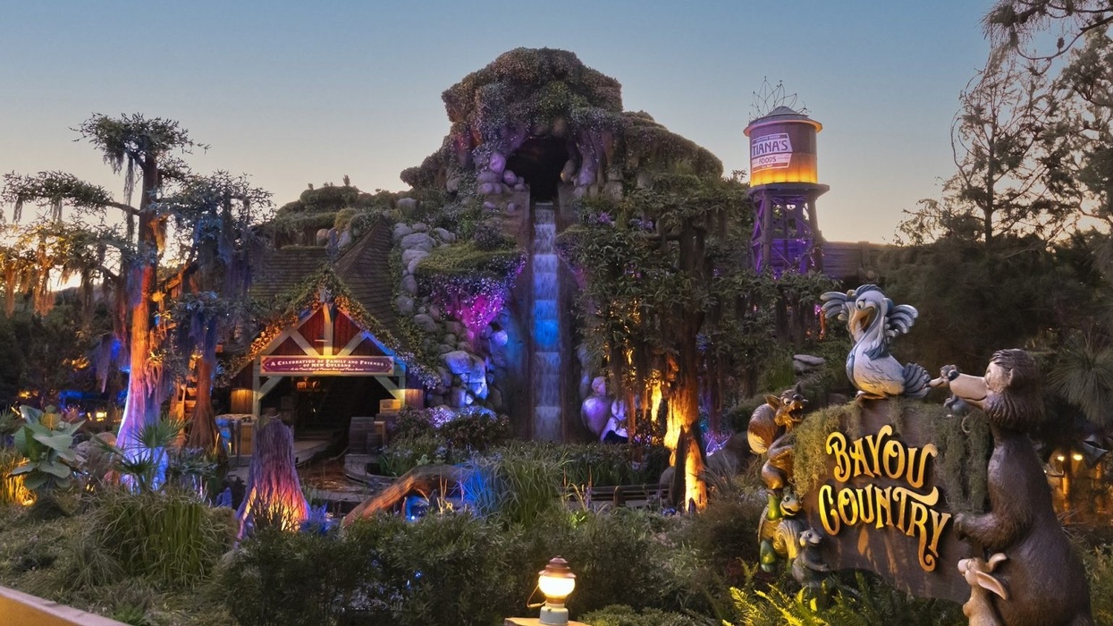 tiana's bayou adventure disneyland