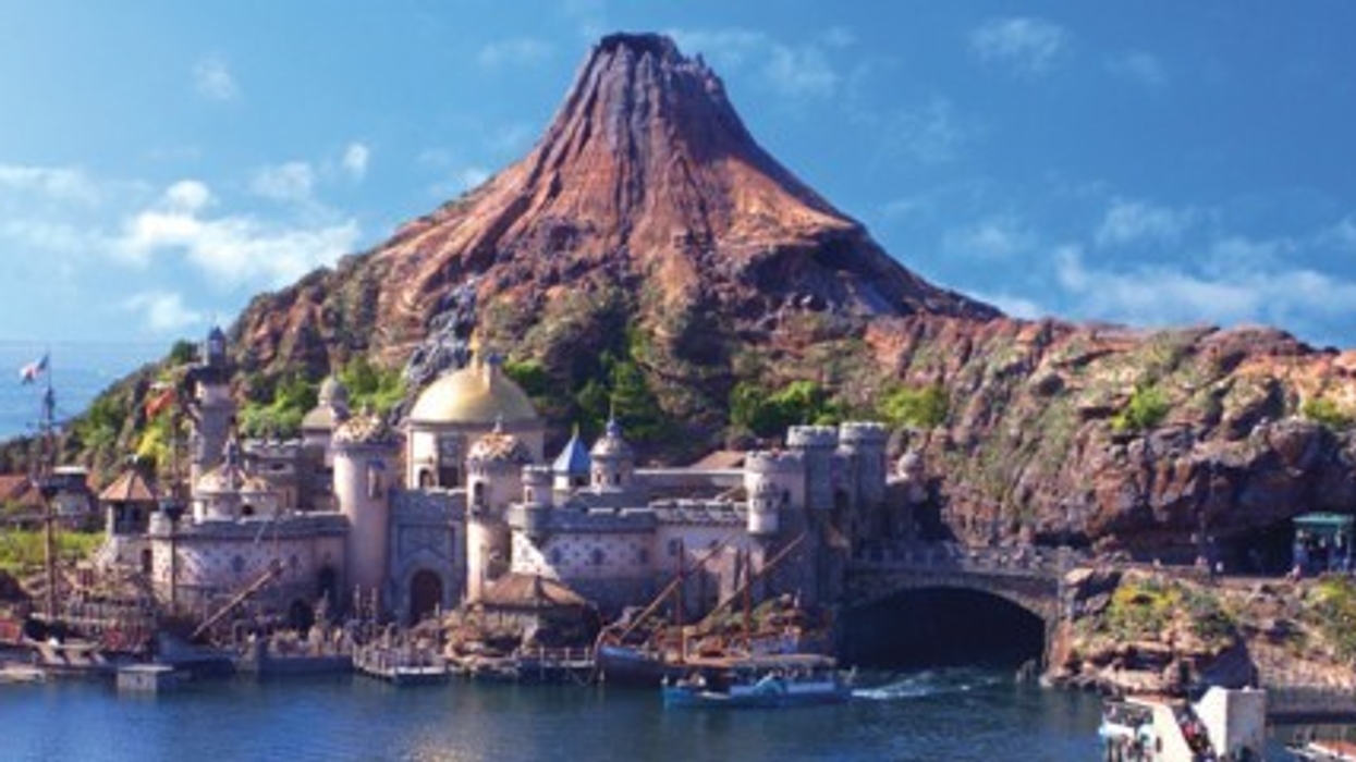 Tokyo Disney Resort. DIsneySea. Disneyland. Oriental Land. Disneysky