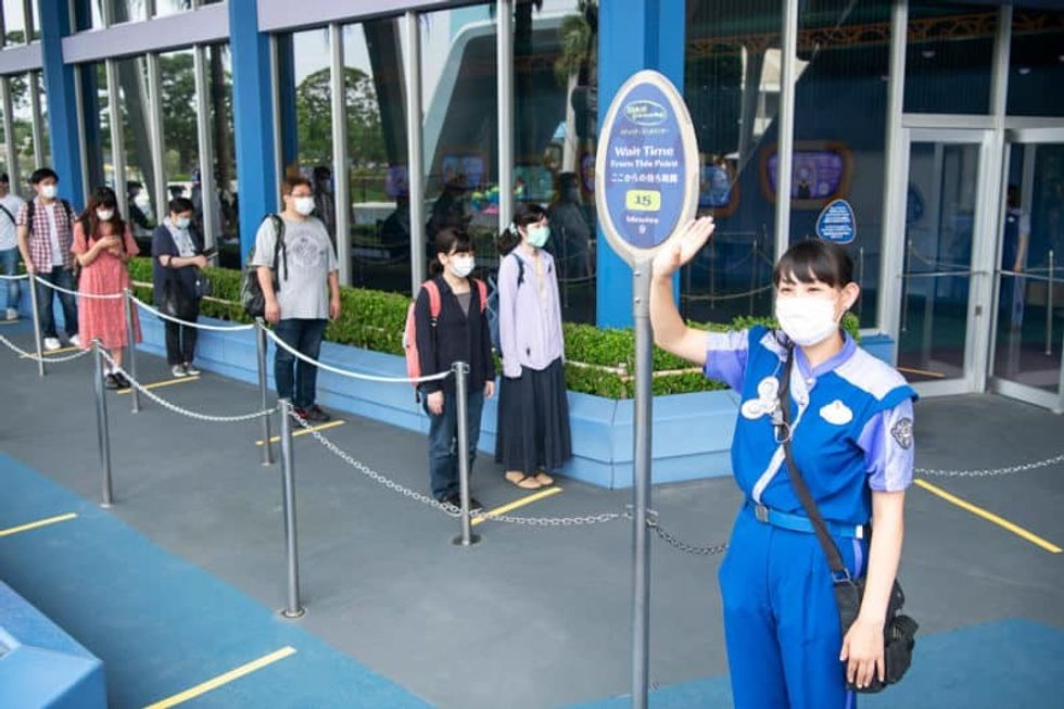tokyo disney resort reopening