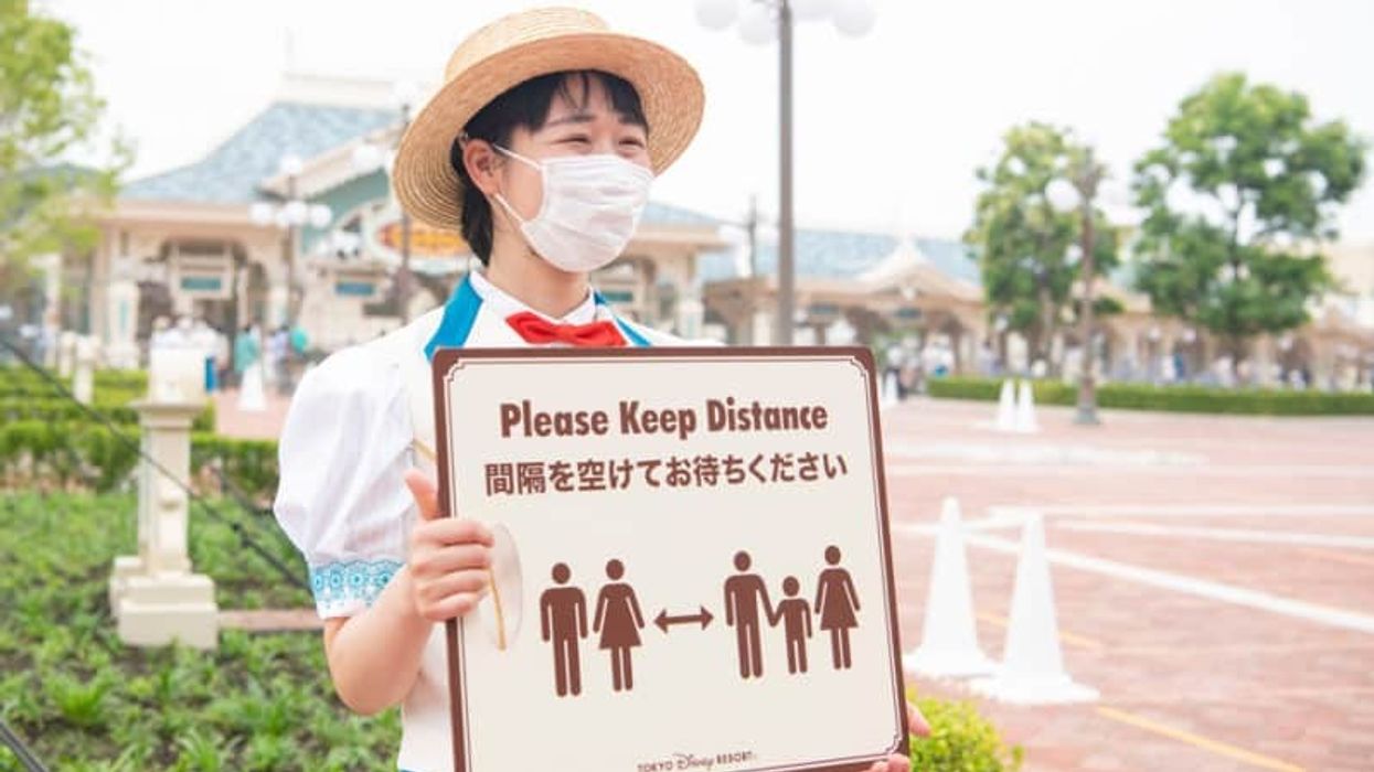 tokyo disney resort reopening