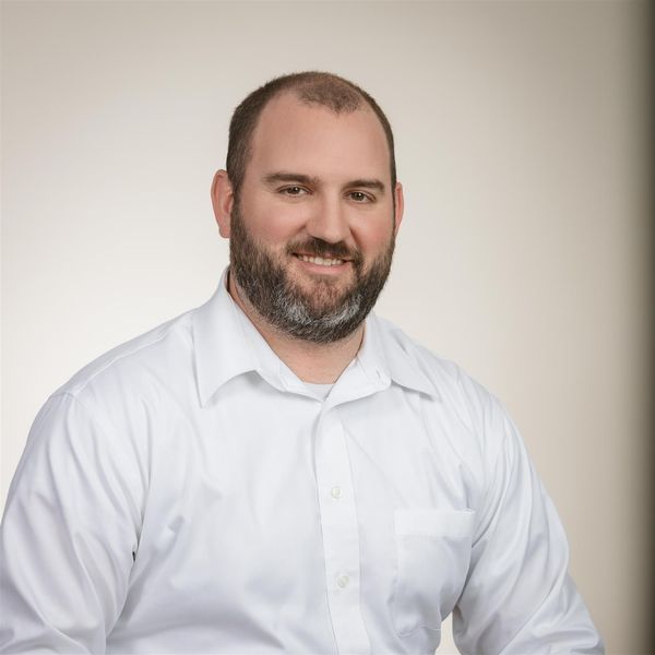 Tom Marschner headshot