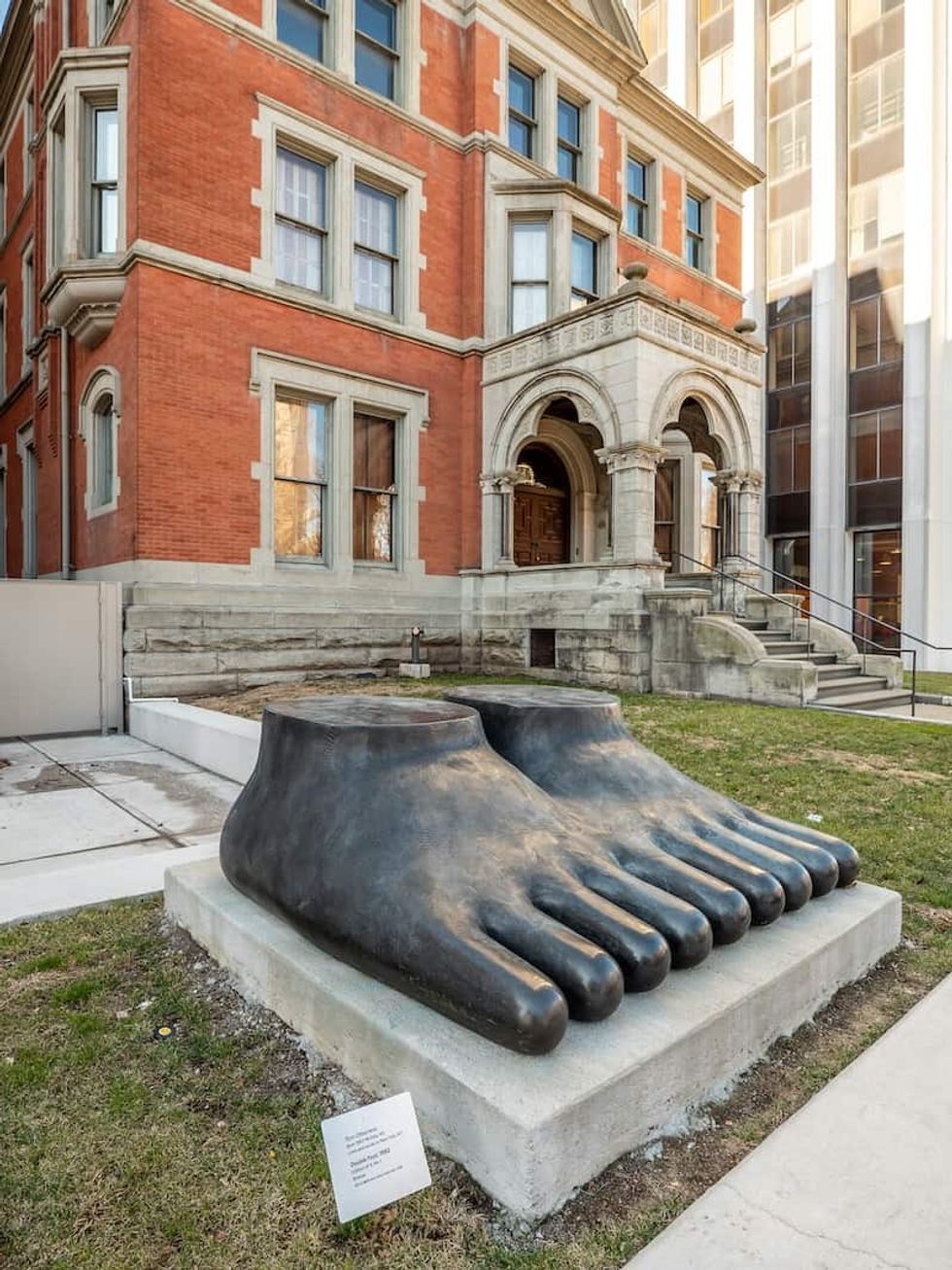 Tom Otterness, Double Foot, 1992