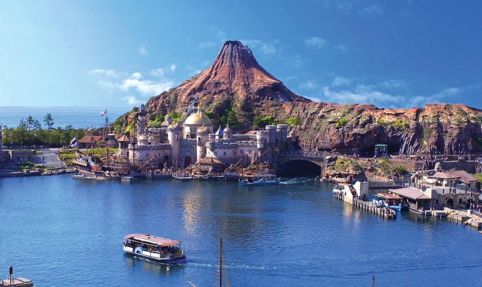 Top theme parks of the decade - tokyo disneysea is number 4