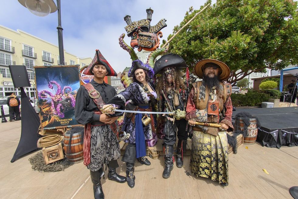 Treasure-Hunt-The-Ride-pirates-at-opening