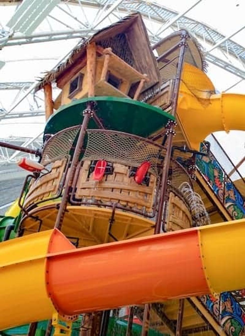 Tropical_Islands_Resort_Germany-Polin-water-play-structure-theming-detail