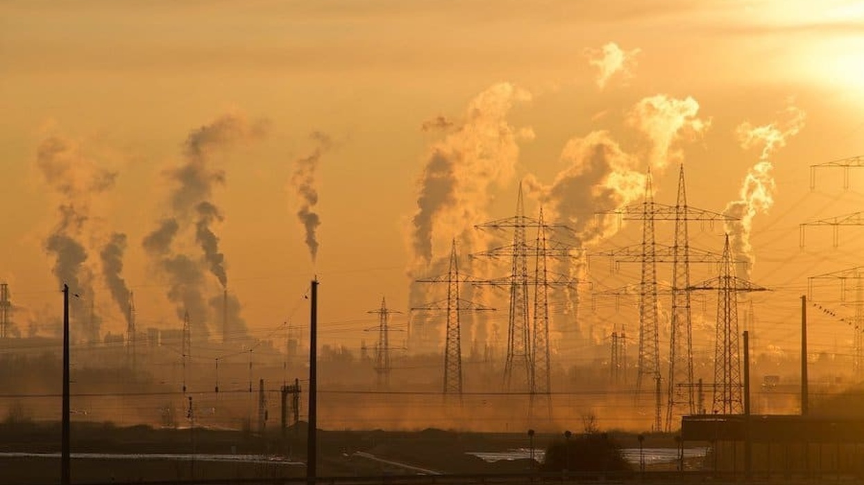 UN Climate Survey pollution chimneys