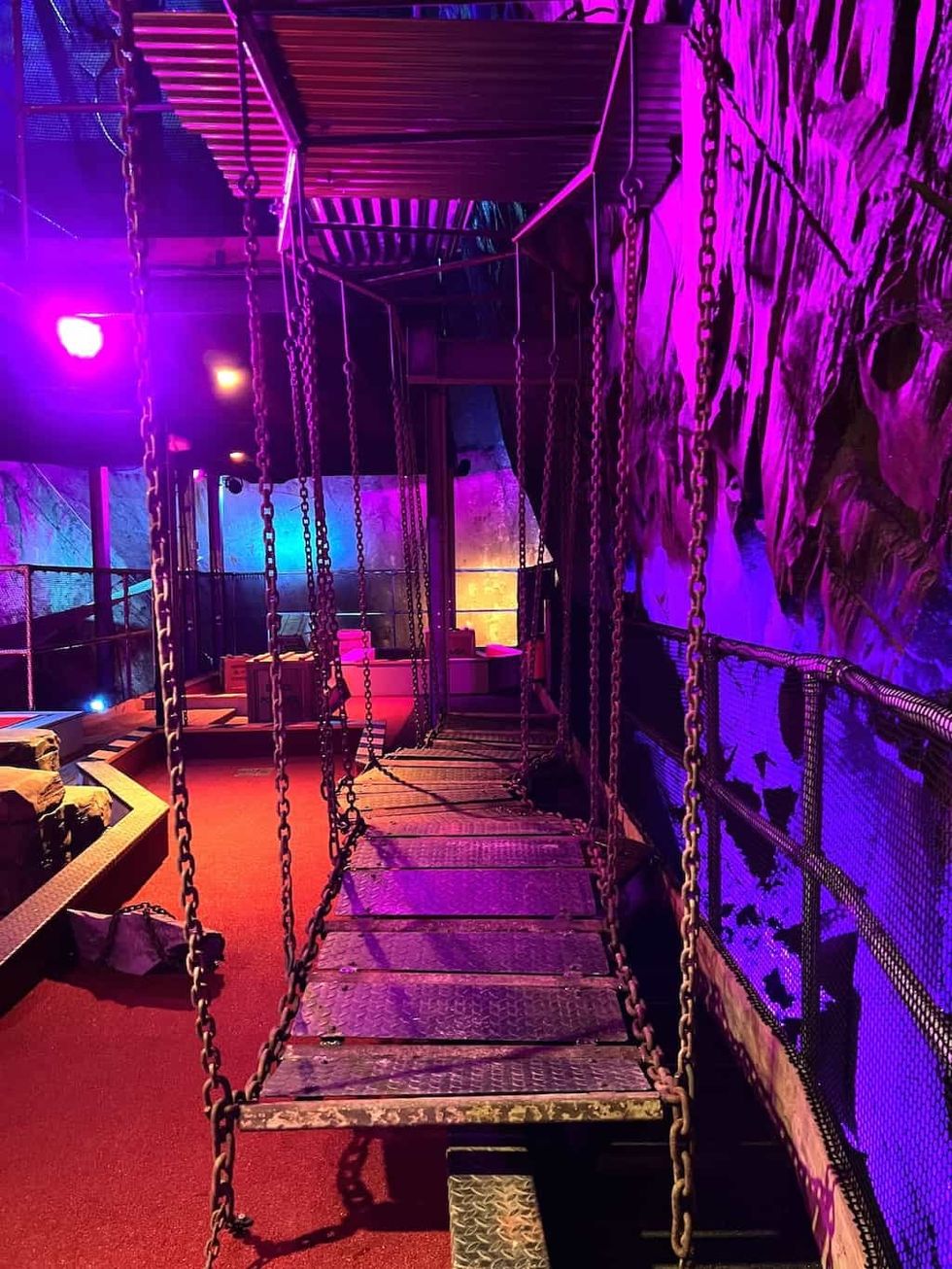 underground golf zip world