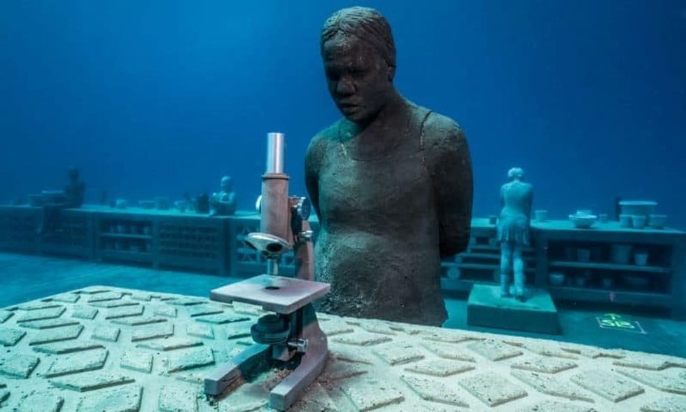 Underwater statue at MOUA
