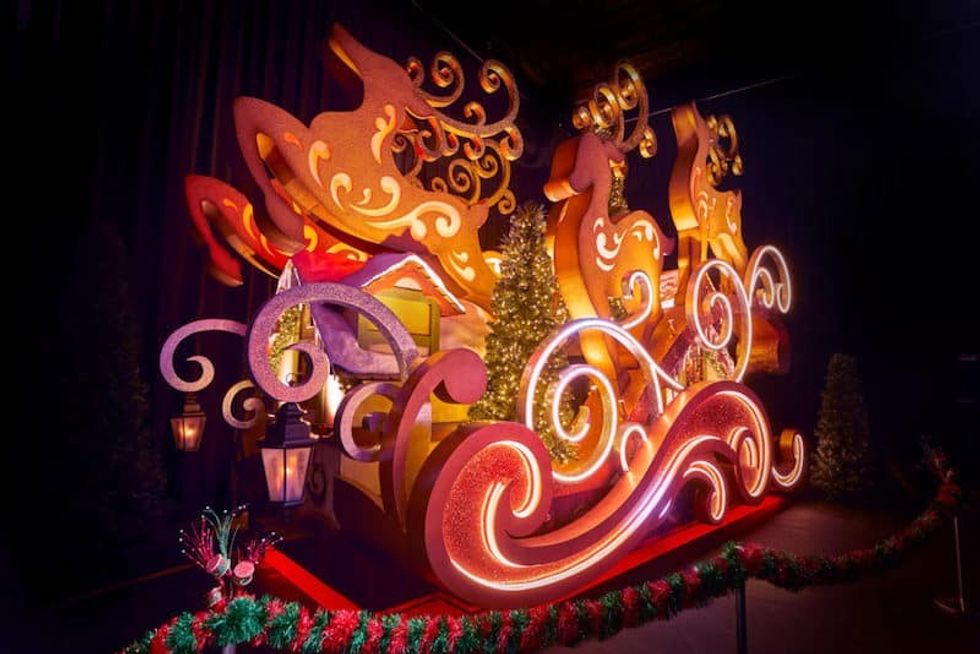 universal orlando resort christmas