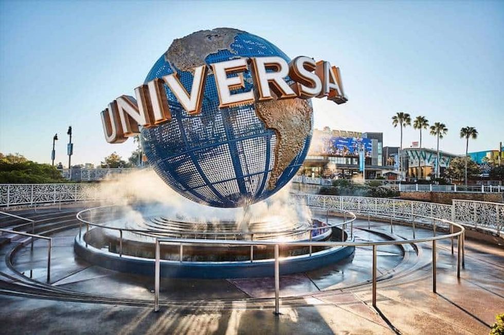 universal orlando theme parks reduced capacity