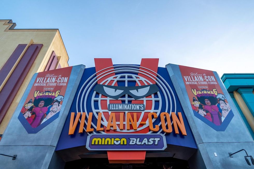 universal orlando villain-con minion blast